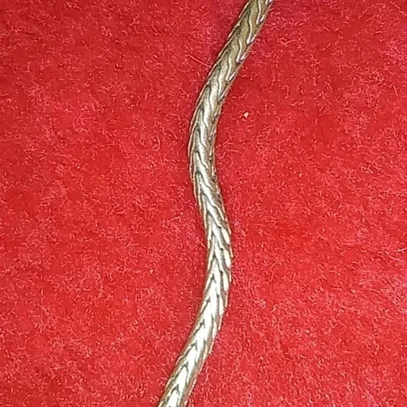 🌹necklace with unique links and pendant.  2 tone and small stones - Picture 4 of 12